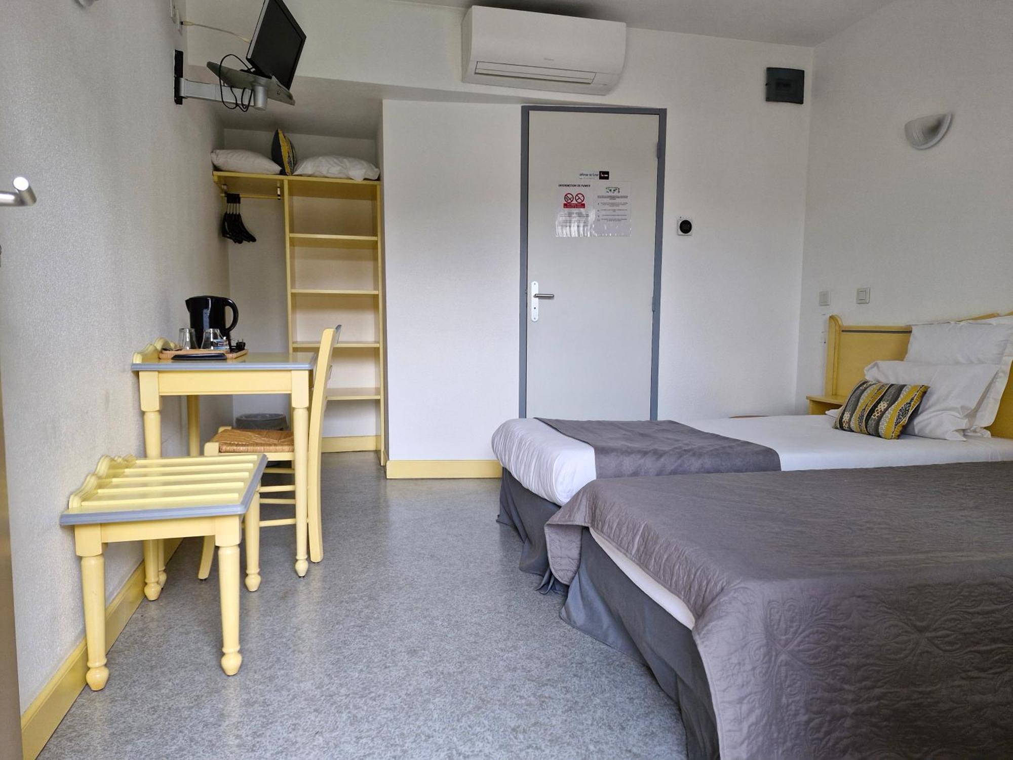 Hotel Le Vanseen Les Vans Εξωτερικό φωτογραφία
