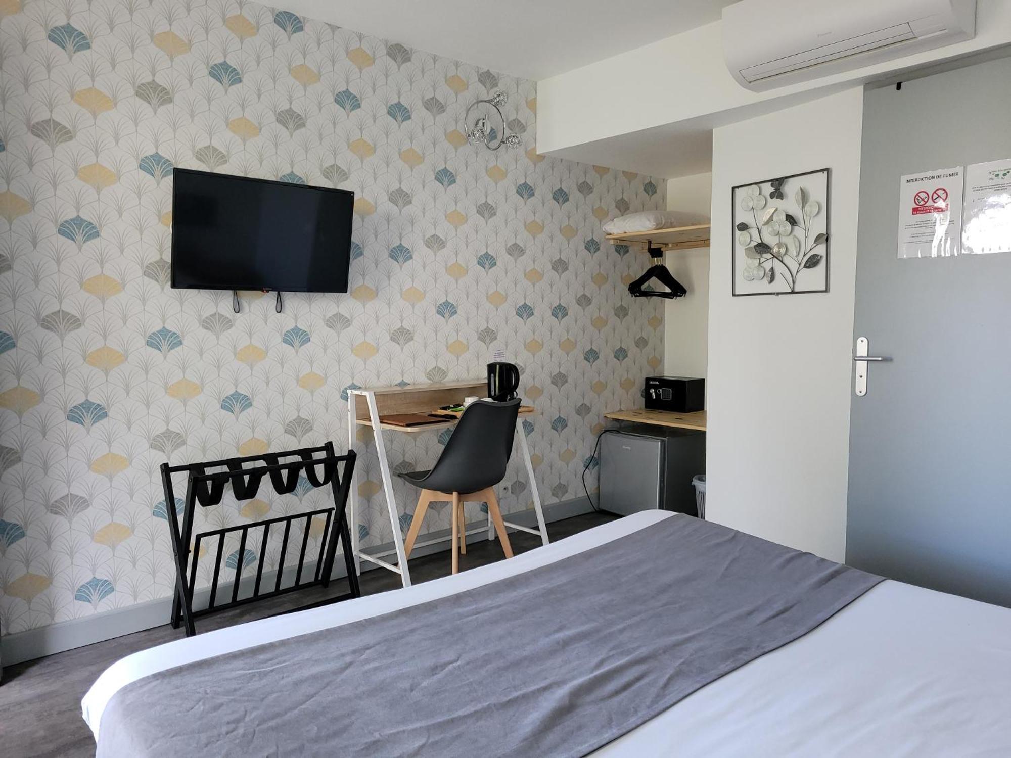 Hotel Le Vanseen Les Vans Εξωτερικό φωτογραφία