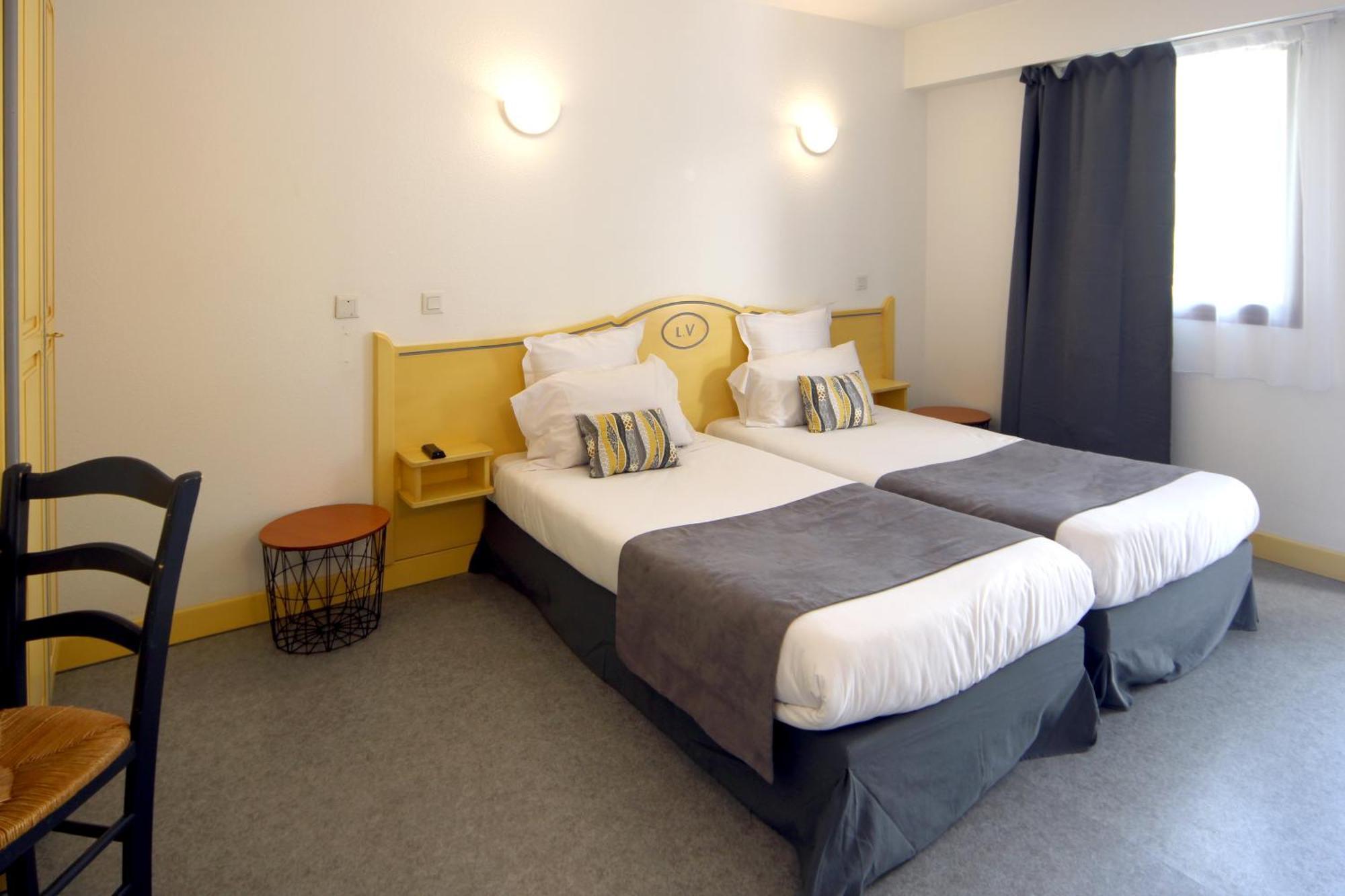 Hotel Le Vanseen Les Vans Εξωτερικό φωτογραφία