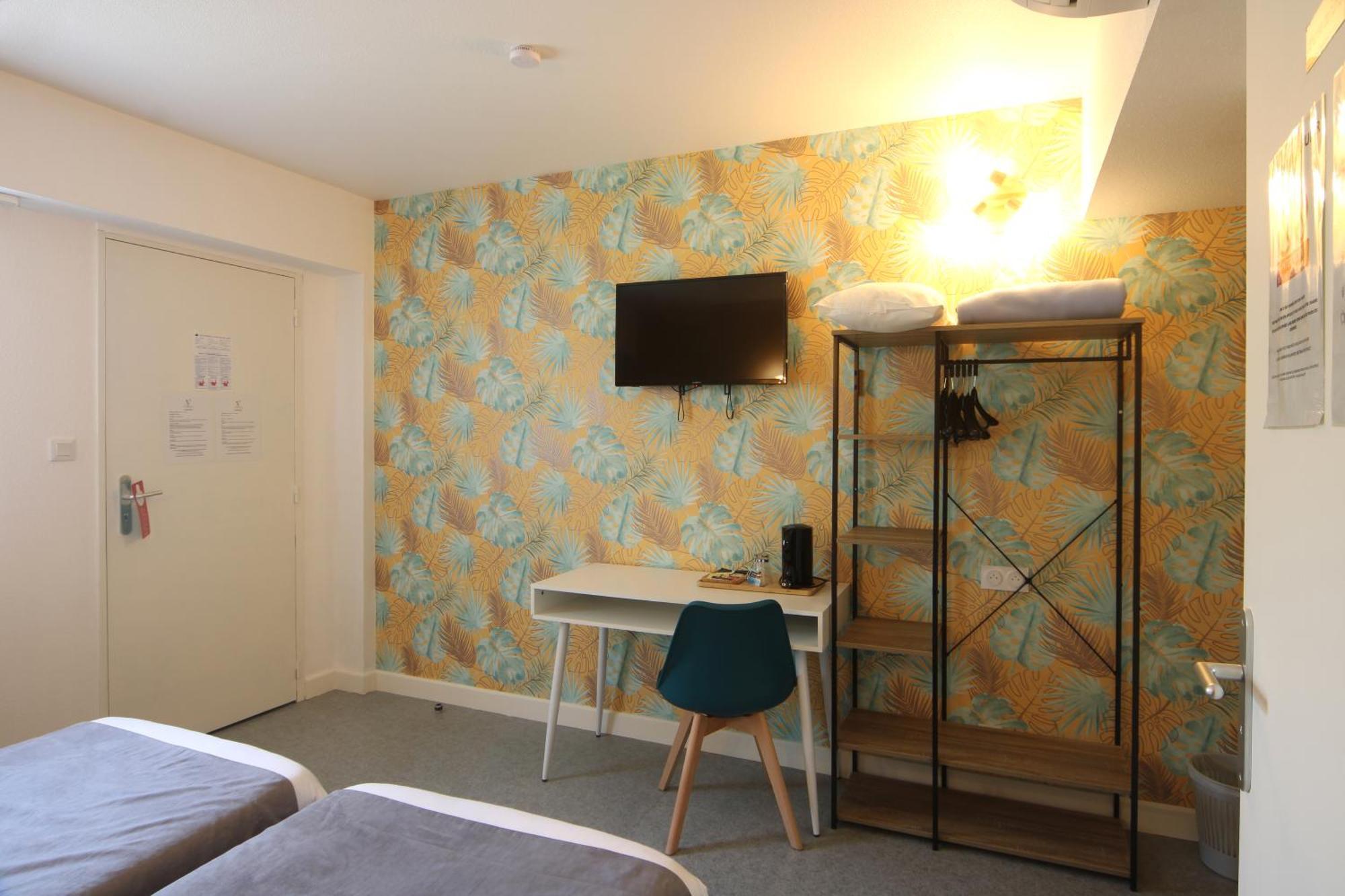Hotel Le Vanseen Les Vans Εξωτερικό φωτογραφία