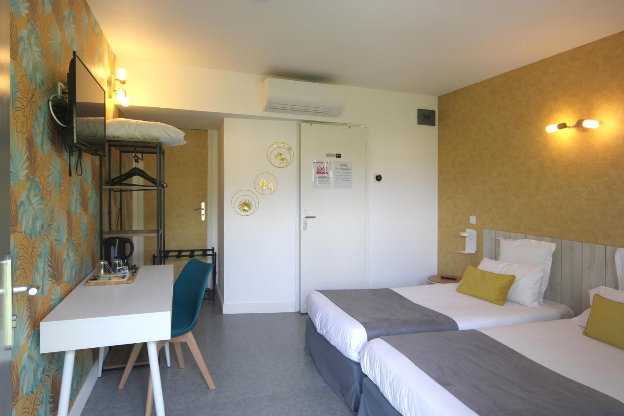 Hotel Le Vanseen Les Vans Εξωτερικό φωτογραφία